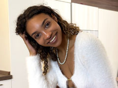 AlishaCoute from LiveJasmin