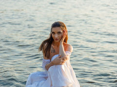 AlisiaStarkey - female with red hair and  big tits webcam at LiveJasmin