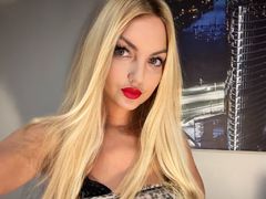 CandyCatch - blond female webcam at LiveJasmin