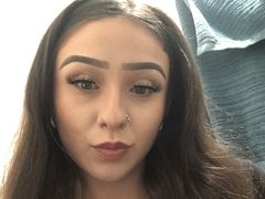 Alivaletine from LiveJasmin