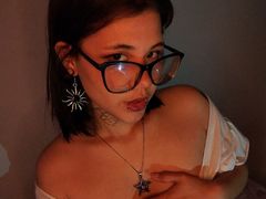 AlixHearts from LiveJasmin