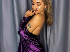 AlizeeBlair - female with red hair webcam at LiveJasmin