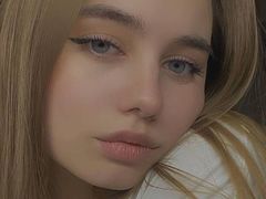 AlliAsters from LiveJasmin