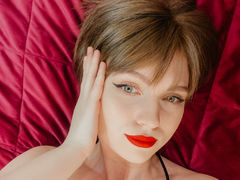 AlliceDelice - female webcam at LiveJasmin