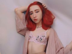 SandraBeatuful - female with red hair and  small tits webcam at LiveJasmin
