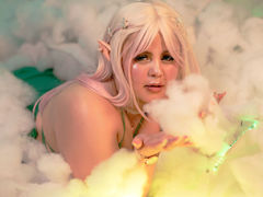 AllizeWalkers - female with black hair webcam at LiveJasmin