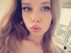 AllynEdmison - blond female webcam at LiveJasmin