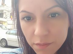 AllyFaith - female with black hair webcam at LiveJasmin