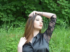AllisonLee - female with brown hair and  big tits webcam at LiveJasmin