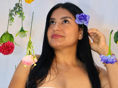 Alma_Rose from ImLive