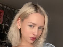 AlodieAlder from LiveJasmin