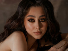 AlsuGwen from LiveJasmin