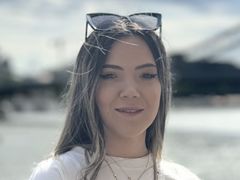 AlyraMoon from LiveJasmin