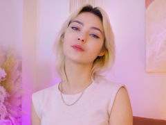 AlysiaBennet - blond female webcam at LiveJasmin