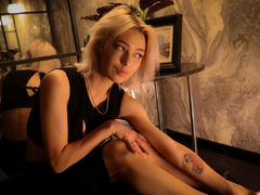 AlysiaBennet from LiveJasmin