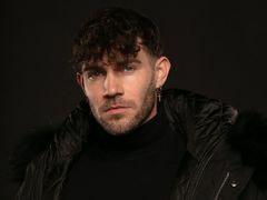 alphahhunk from LiveJasmin