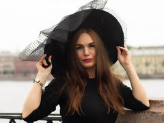 AmandaBriann - female with red hair webcam at LiveJasmin