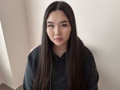 AmandaPresle - female with brown hair webcam at LiveJasmin