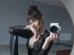 AmatuniLilit from LiveJasmin