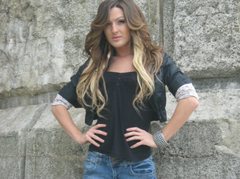 Amazing18TS - shemale with black hair webcam at ImLive