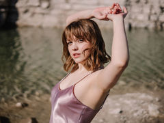 AmberLovs - female with brown hair and  big tits webcam at LiveJasmin