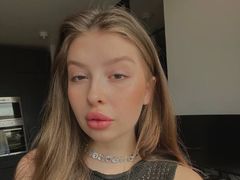 AmberTrees from LiveJasmin