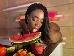 AmberVegga - female with brown hair webcam at LiveJasmin