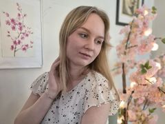 AmeliaBerns - blond female webcam at LiveJasmin