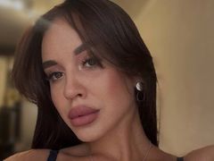 AmeliaRoyale - female with brown hair and  big tits webcam at LiveJasmin