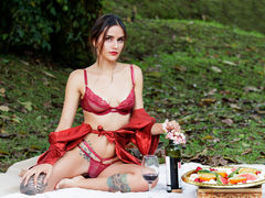 AmelieBennett - female with brown hair and  small tits webcam at LiveJasmin