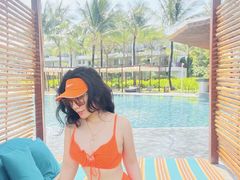 AmelindaPaul - female with black hair webcam at LiveJasmin