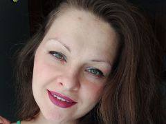 AmilaFran - female with red hair webcam at LiveJasmin