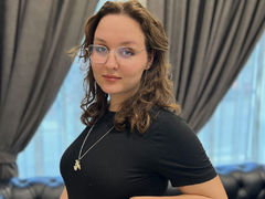 AminaHolms from LiveJasmin