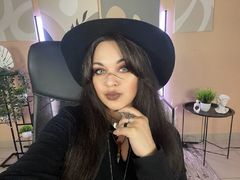 AmiraDewill from LiveJasmin