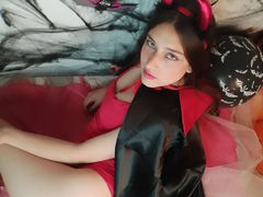 ZoeSunny - female with brown hair and  big tits webcam at LiveJasmin