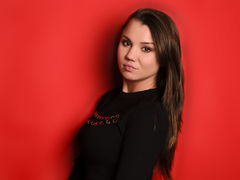 AmyFruitie - female with brown hair webcam at LiveJasmin
