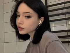 AmySummers - female with black hair and  small tits webcam at LiveJasmin