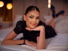AmyraBella - female with black hair webcam at LiveJasmin