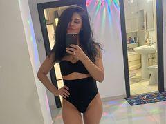 AnaAllma from LiveJasmin