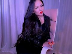 AnnaDeRichi - female with black hair and  big tits webcam at LiveJasmin
