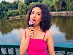 AnaMarbles - female with brown hair webcam at LiveJasmin