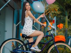 AnahiEvan - female with brown hair and  big tits webcam at LiveJasmin