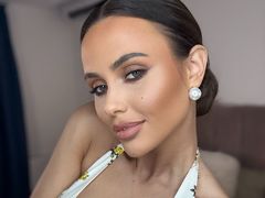 AnaisTsarevich - blond female with  big tits webcam at LiveJasmin