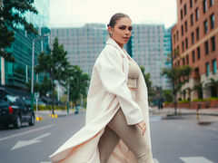 AnastaciaRuso - blond female with  big tits webcam at LiveJasmin