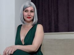 sexygr33neyez - female with black hair webcam at LiveJasmin