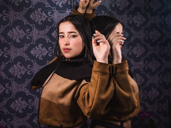 AndreReinold - female with black hair and  big tits webcam at LiveJasmin