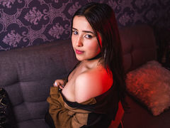 AndreReinold - female with black hair and  big tits webcam at LiveJasmin