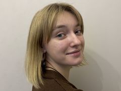 AndreaLouviere from LiveJasmin