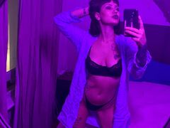 AndreeaLakshmi from LiveJasmin