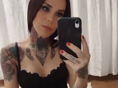 AndyInk - female with black hair webcam at LiveJasmin